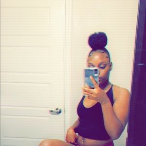 Meet your Posher, Mercedes